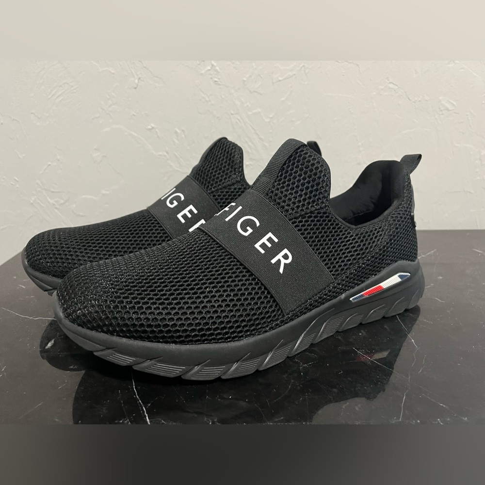 Tommy Hilfiger Men’s Size 12 Slip-in NILLO Sneaker